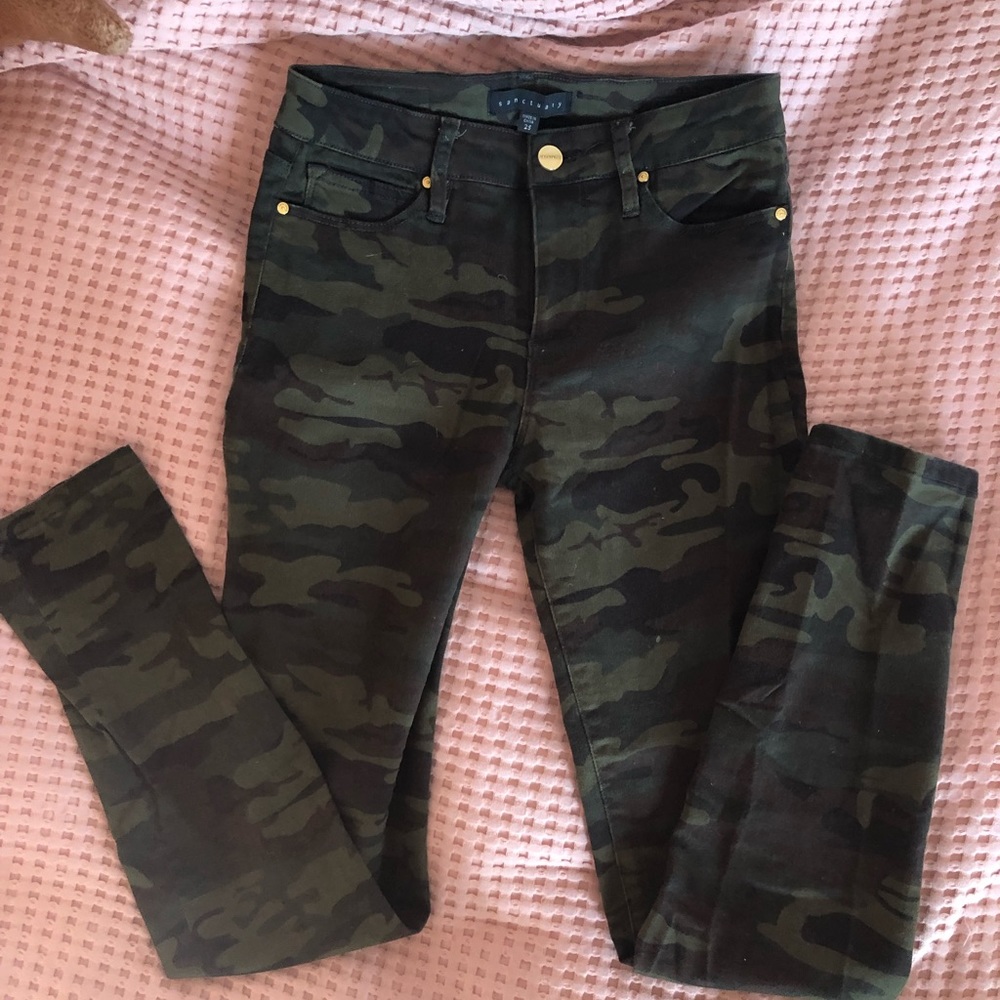 NWOT camo Sanctuary jeans size 25